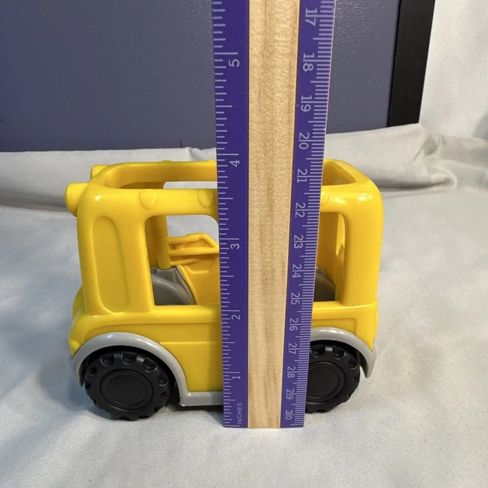 Fisher-Price Little People Yellow School Bus Vehicle B4817 2006 Vintage